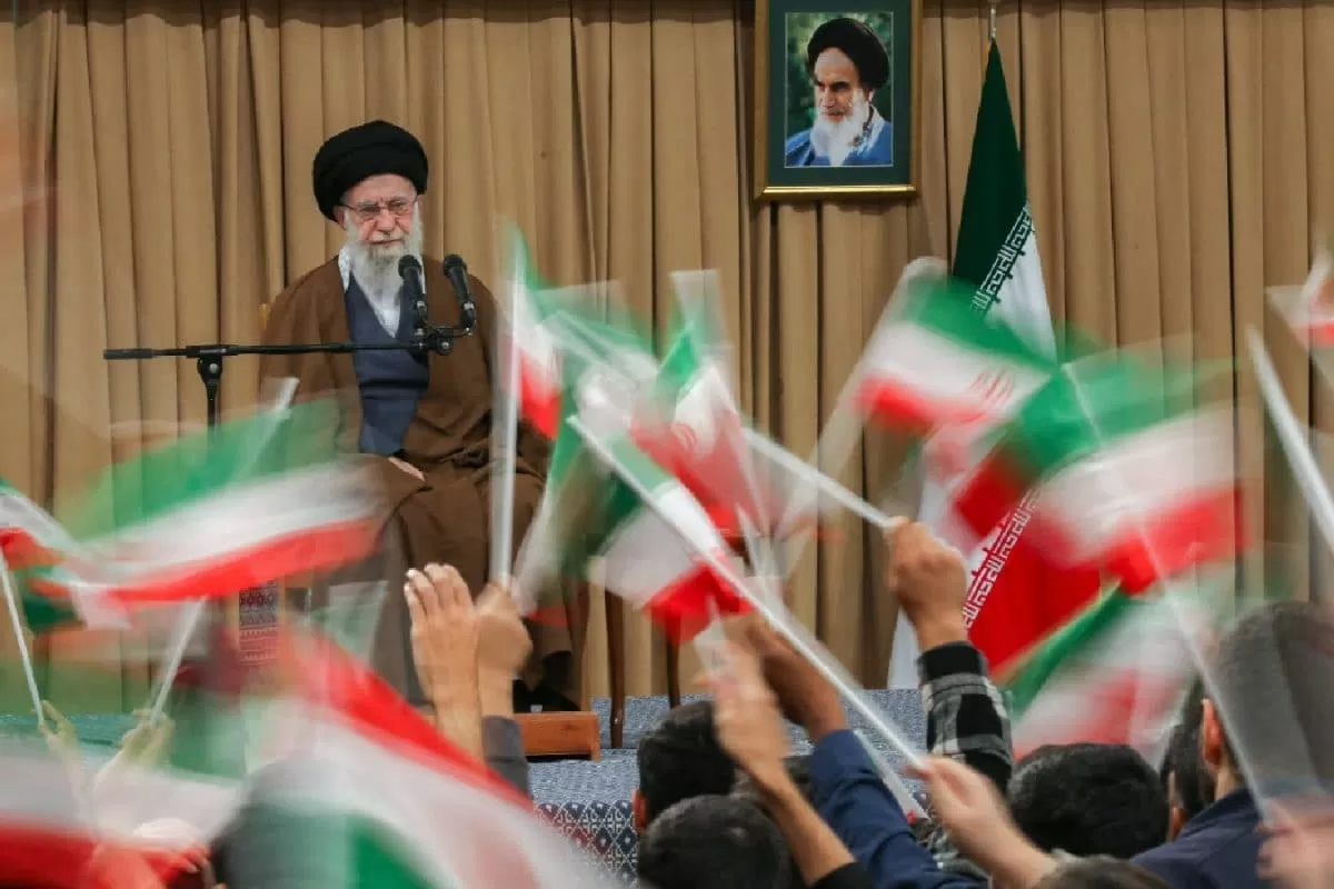 Dispute Over Venue May Derail Iran-US Nuclear Talks, Push Trump Toward Military Action: Report