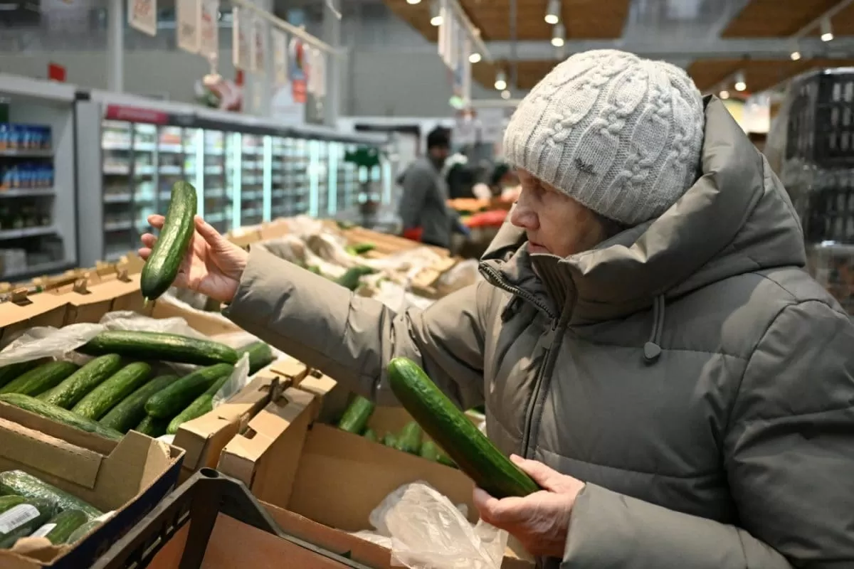 ‘Golden Cucumbers’: Inflation And War Pressures Push Russian Vegetable Costs To New High